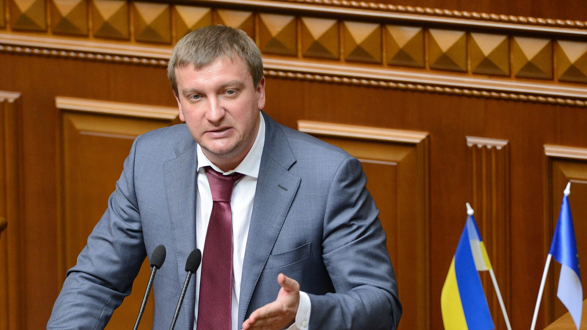 Экс-министра юстиции Украины Петренко объявили в розыск