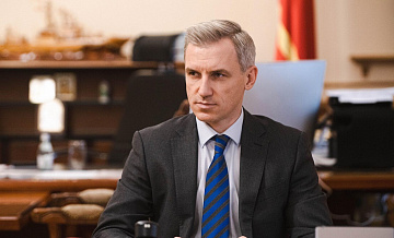 Анохин наградил сотрудников сферы здравоохранения в преддверии Дня медиков