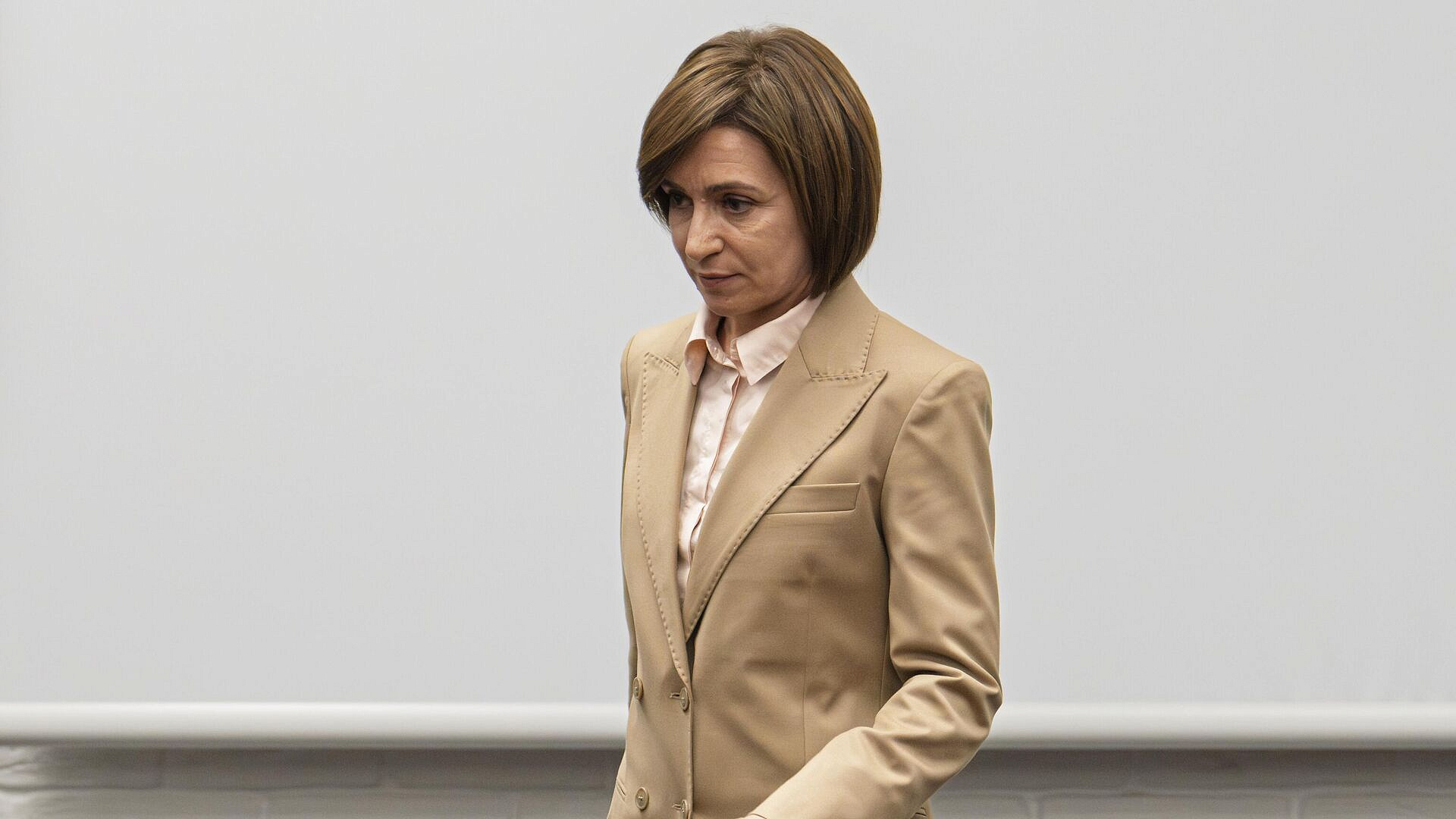 Санду создала в Молдавии тыловой плацдарм для ВСУ, заявили в Госдуме