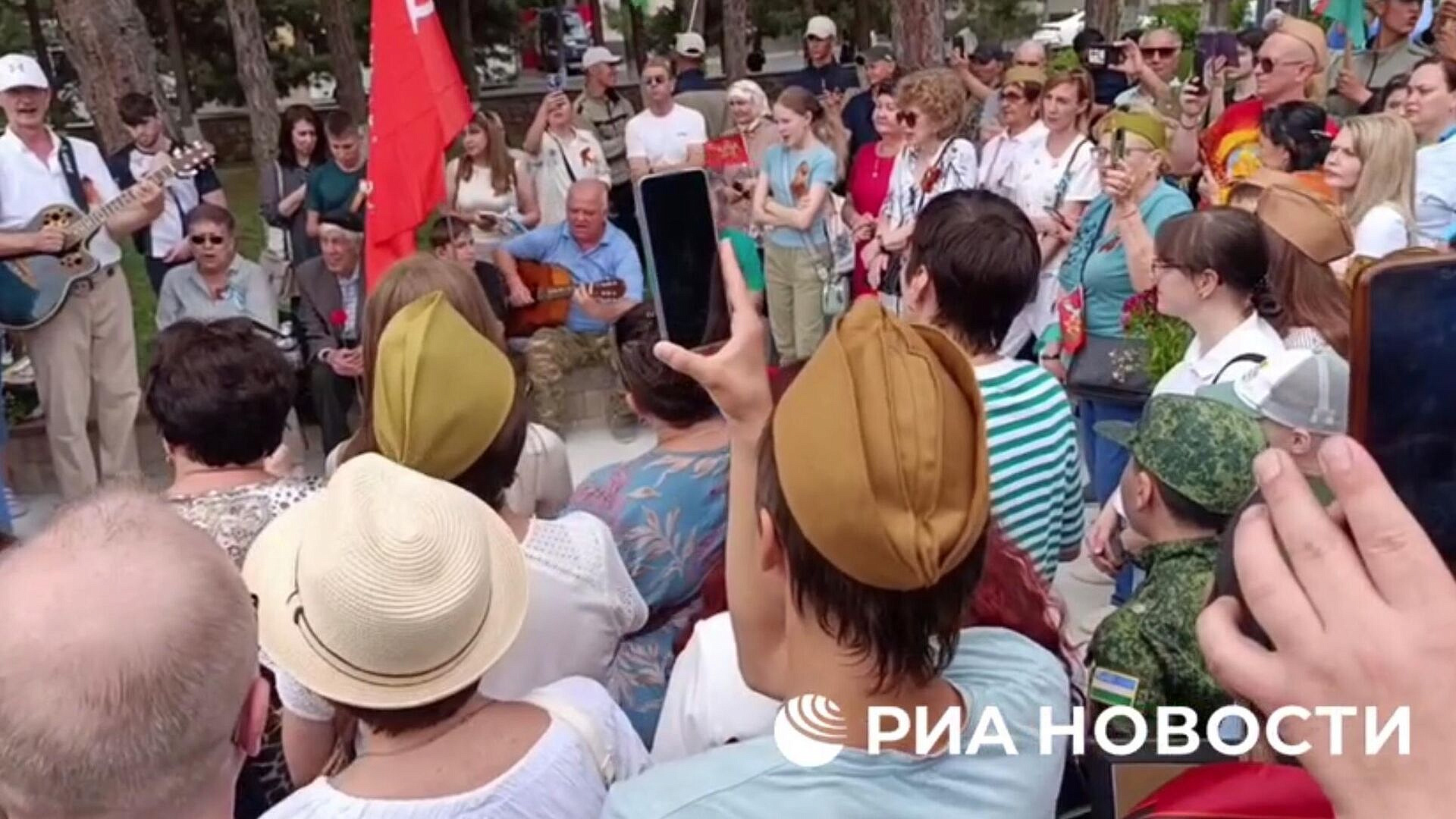 В Ташкенте проходит акция "Бессмертный полк"