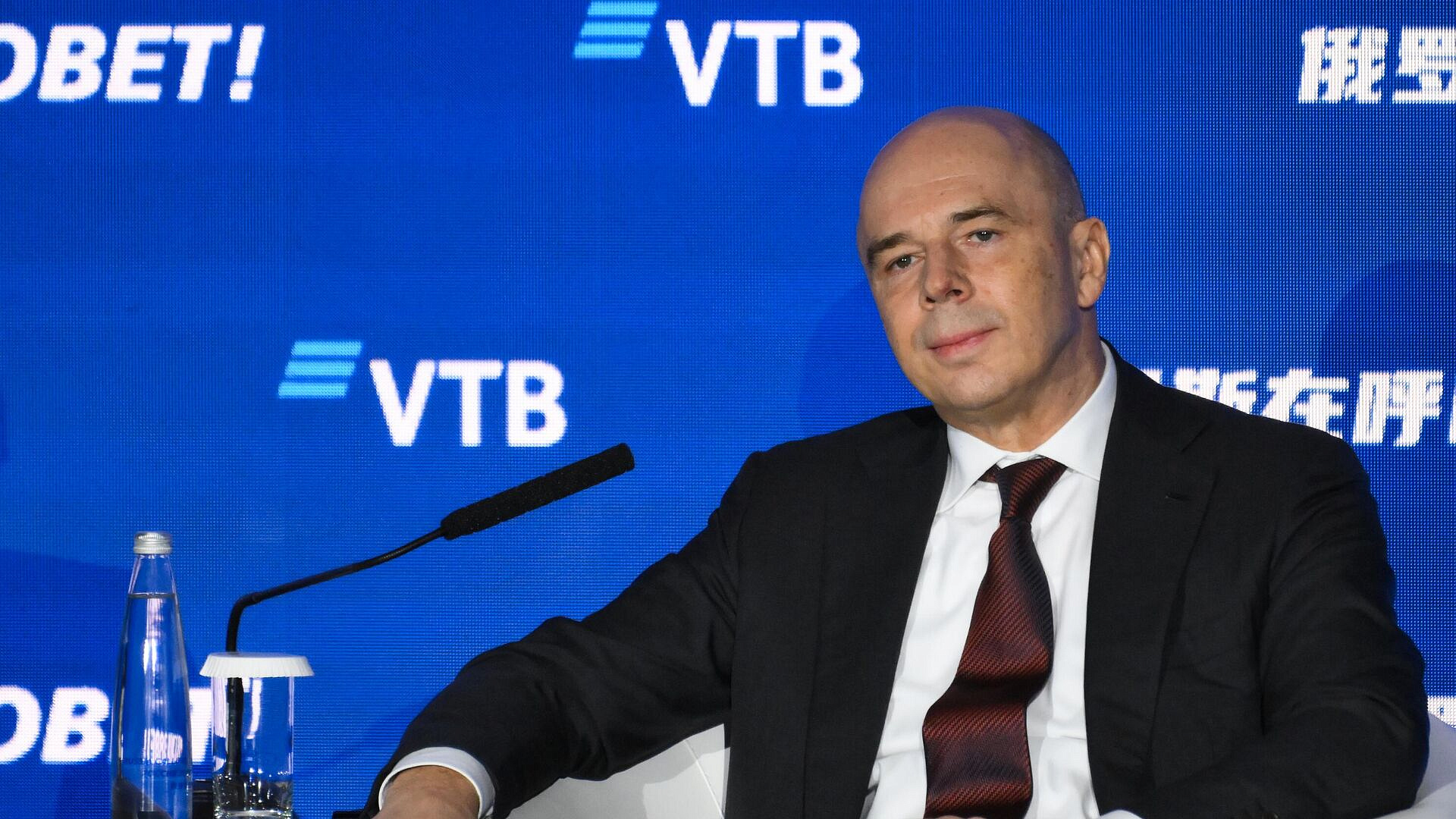 Силуанов назвал бюджет на 2025 год достаточно жестким