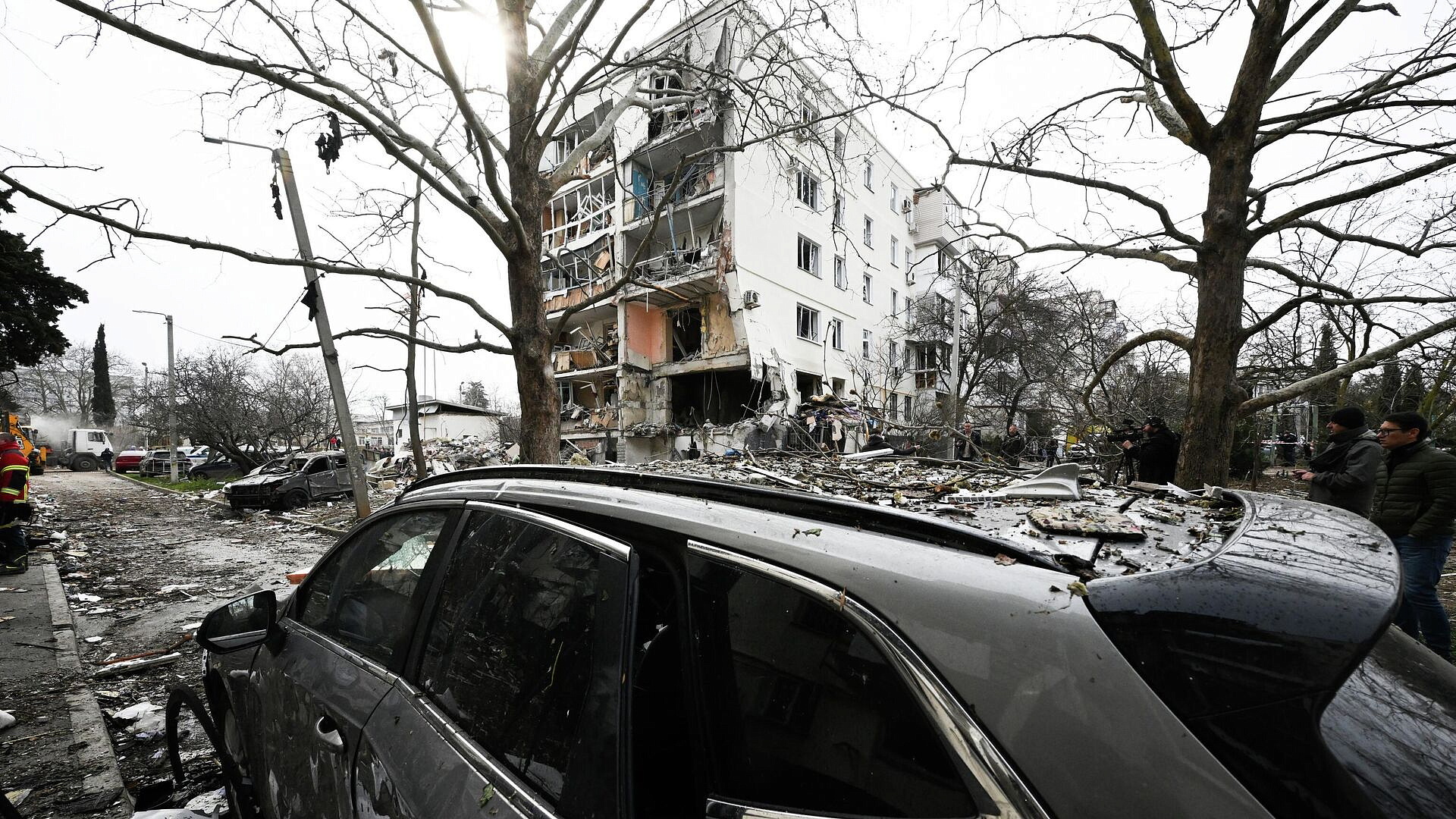 Жительница Севастополя рассказала, как от взрыва вылетела входная дверь