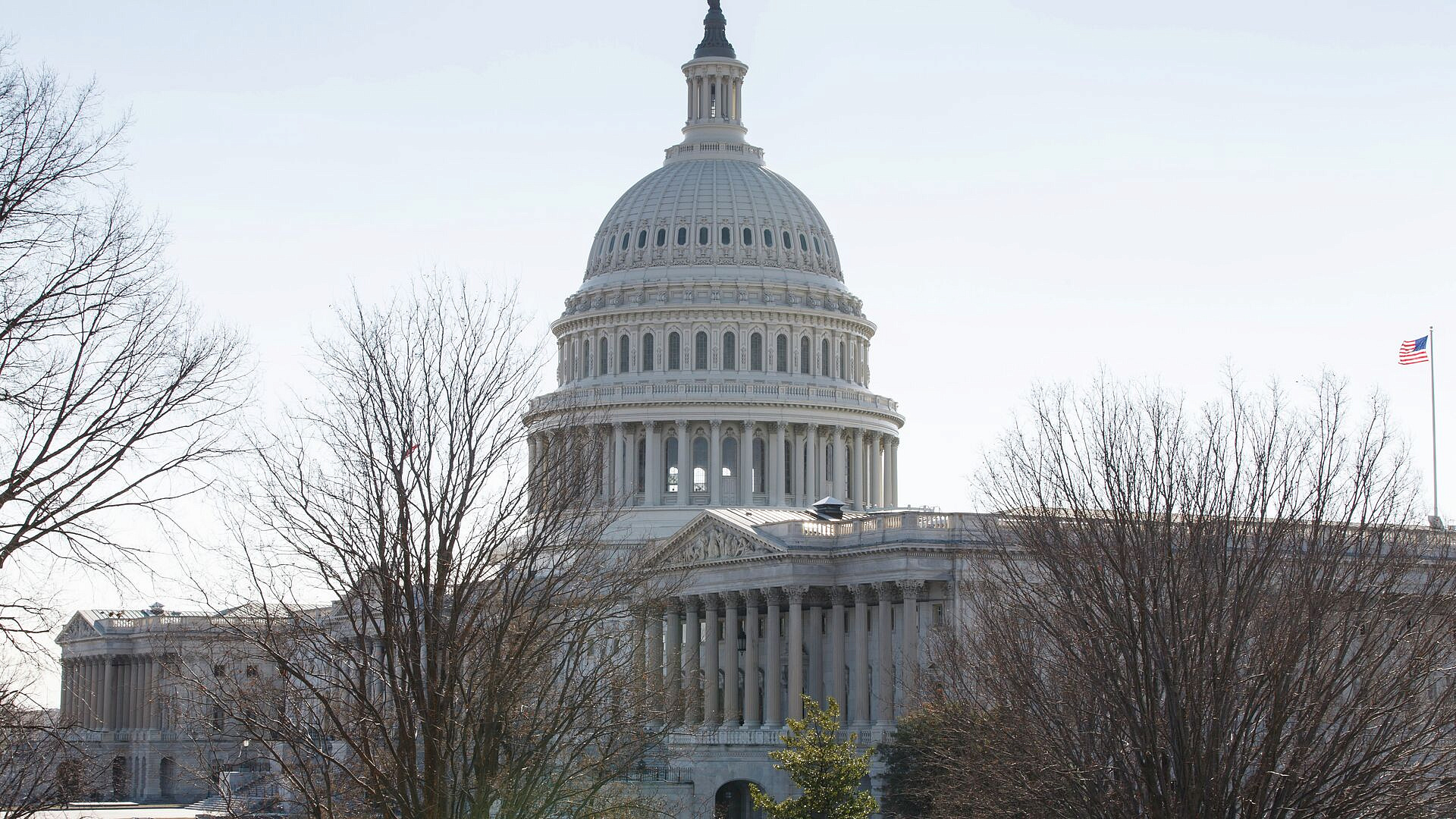 В США продолжаются работы по очистке реки Потомак