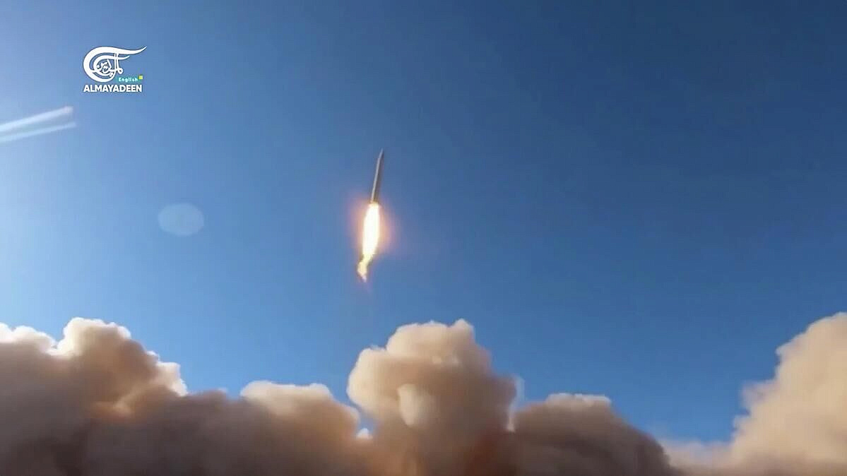 "Снимки подтвердили". Последствия удара Ирана по базе США встревожили Запад