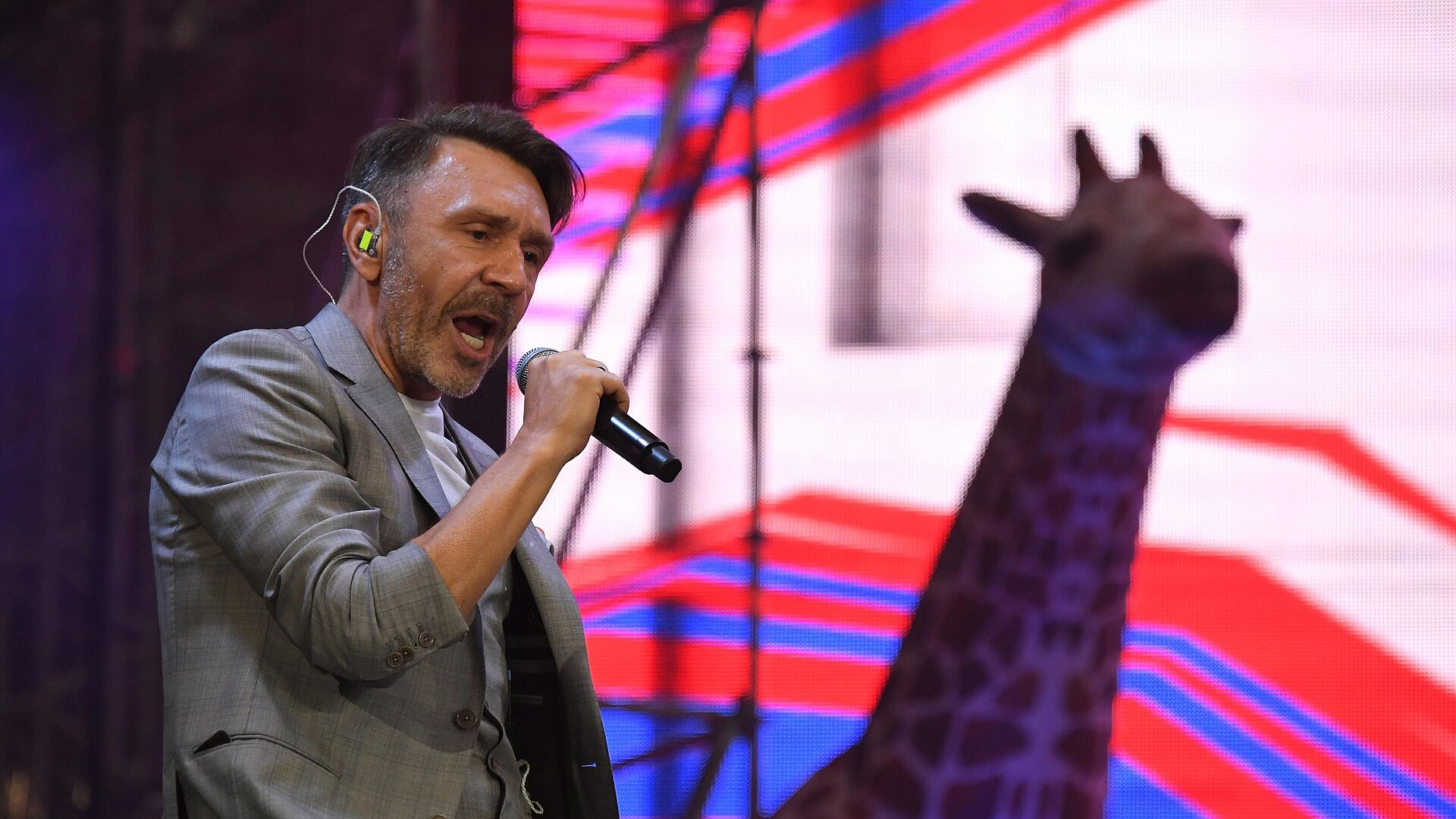 В Новосибирске группу "Ленинград" письменно обяжут соблюдать законы