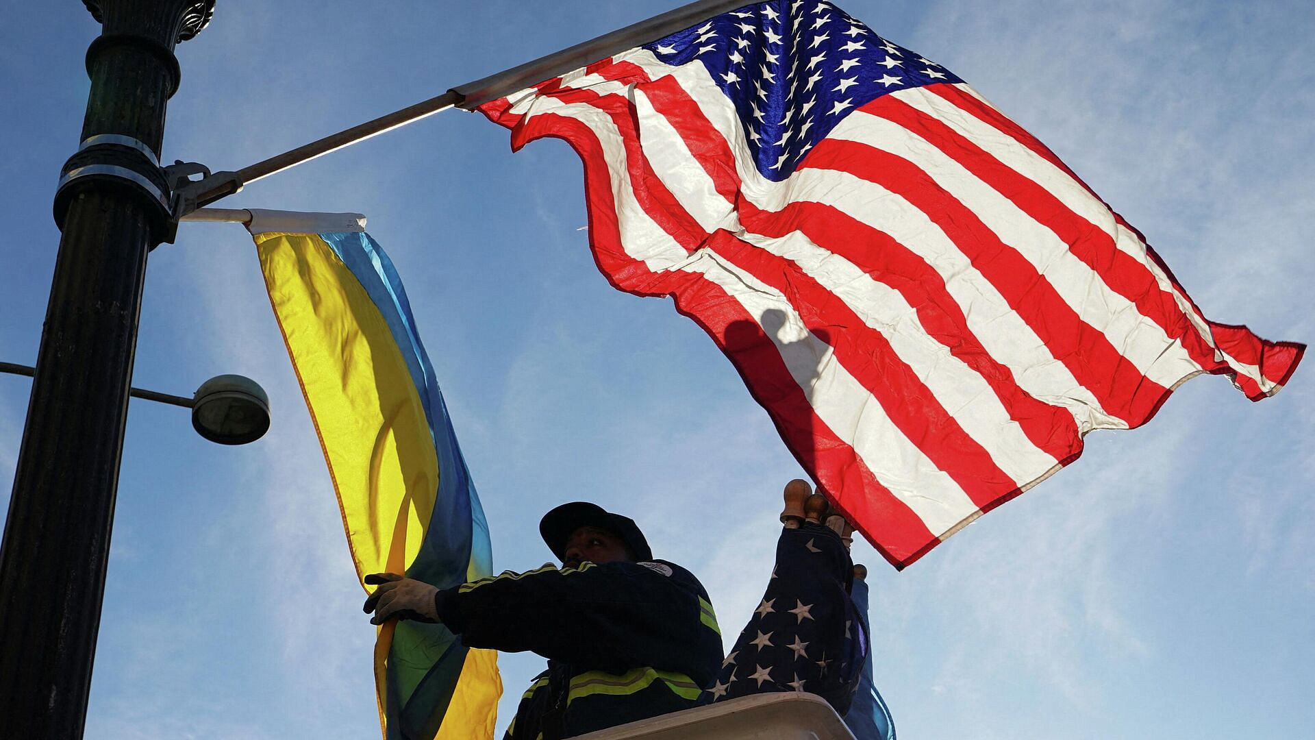 "ЦРУ использовало украинцев". В США раскрыли новые факты о конфликте