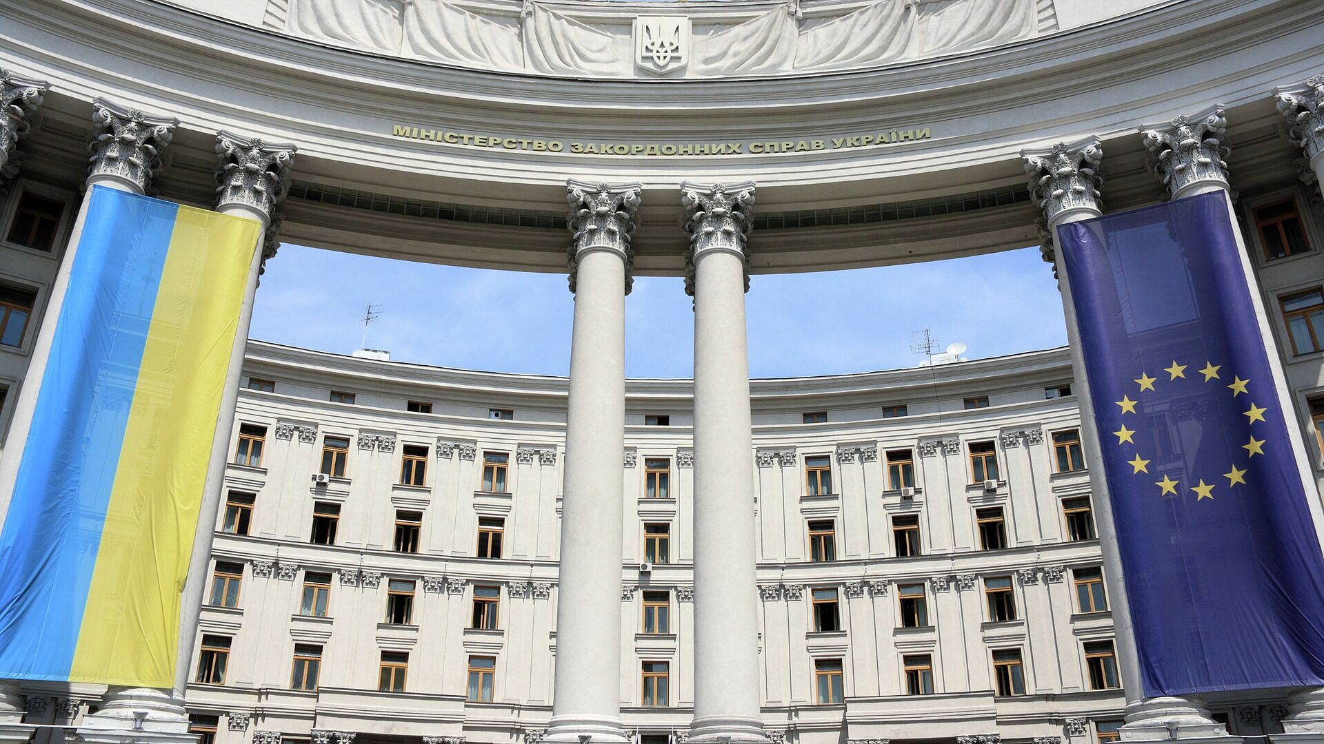 Госдолг Украины в 2024 году вырос до 166,1 миллиарда долларов