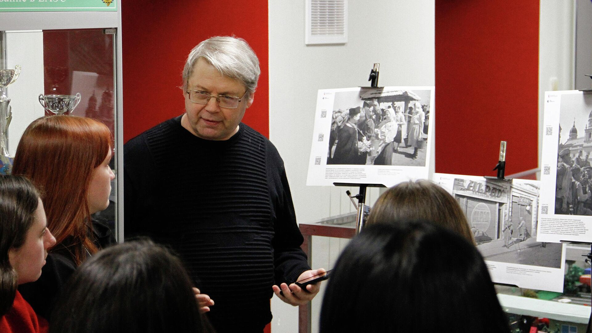 В Петербурге открыли выставку об освобождении Европы от нацизма
