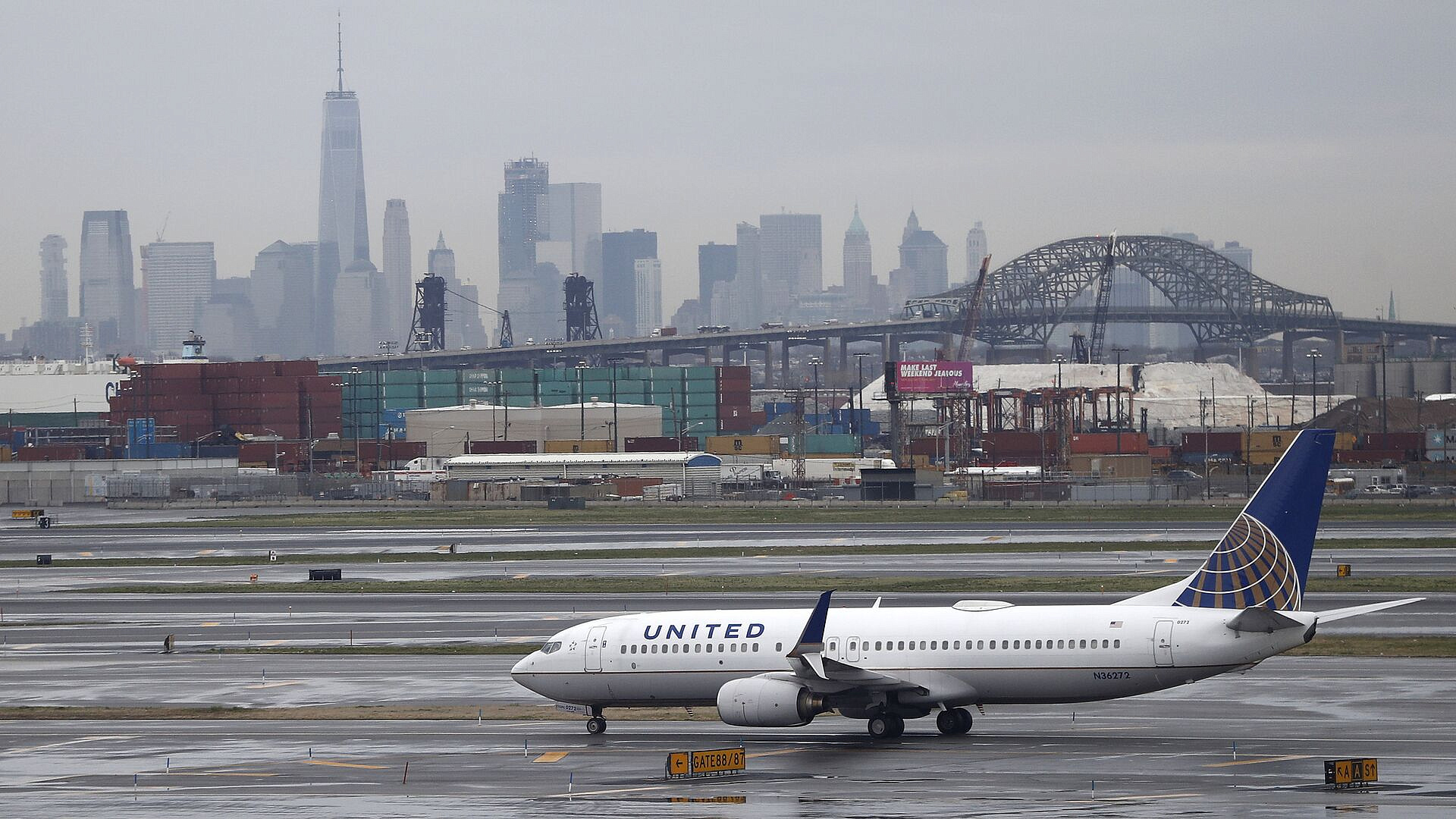 United Airlines отменил рейсы из США в Израиль