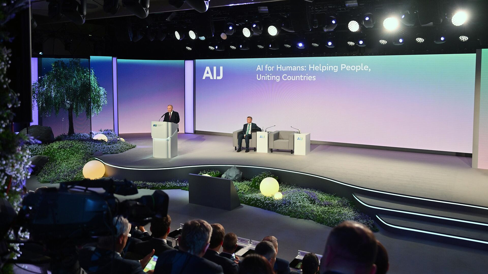 ����� ������� ���� ����� � ��������������� ��������