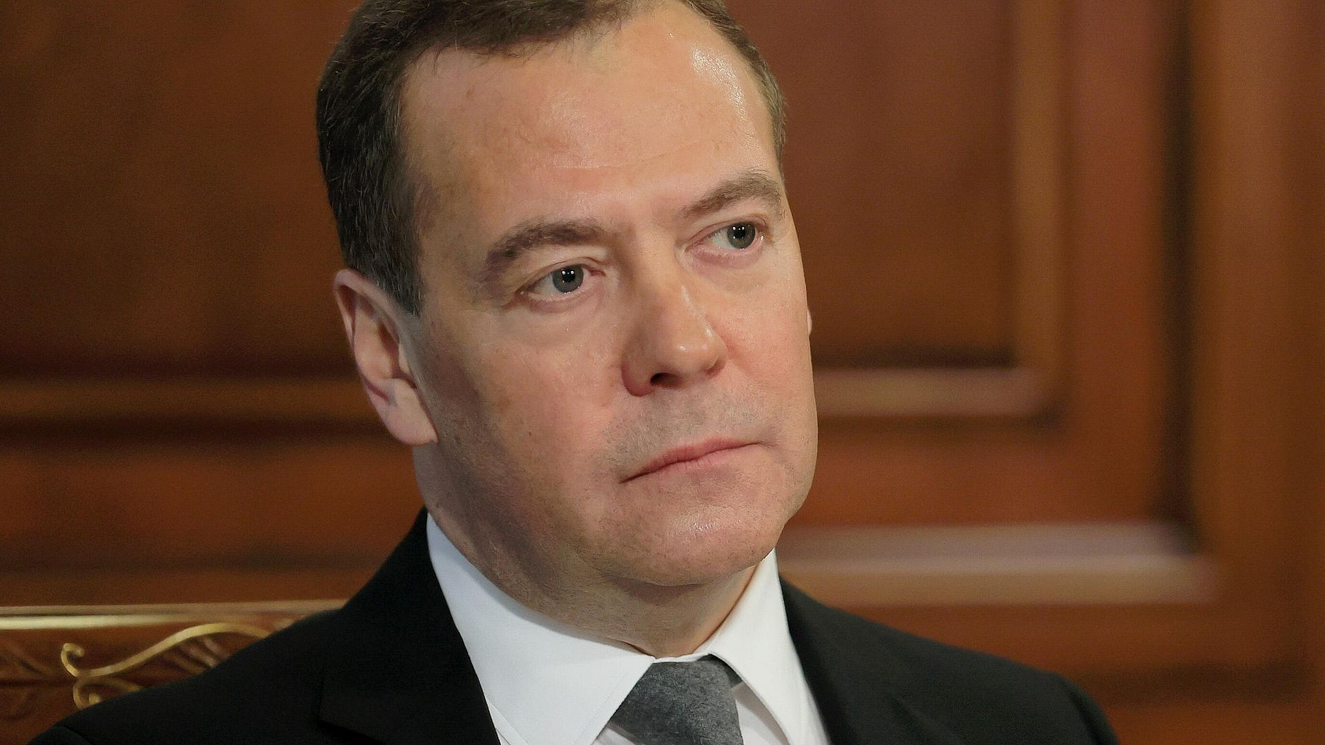 Фон дер Ляйен следует заняться проблемами Европы, заявил Медведев