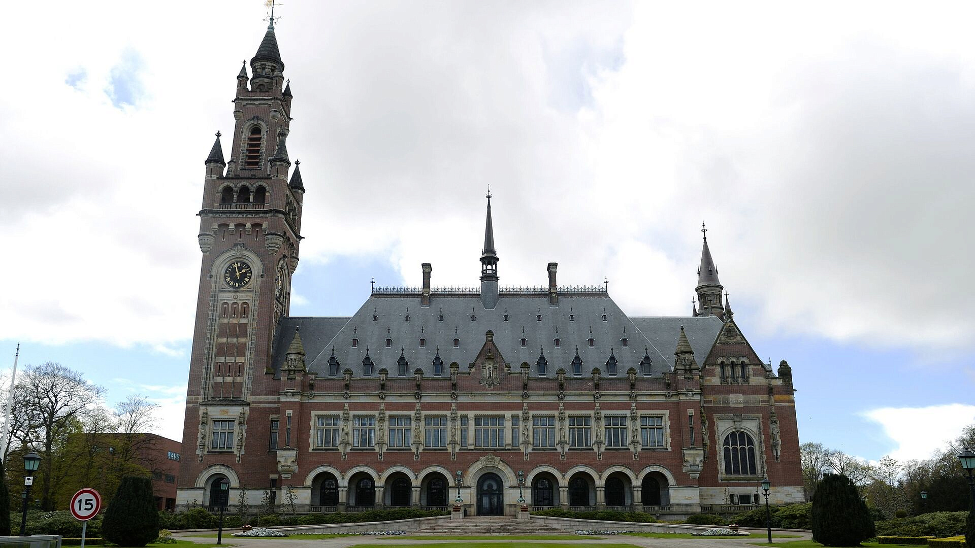 Мексика обратится в Международный суд ООН после штурма посольства