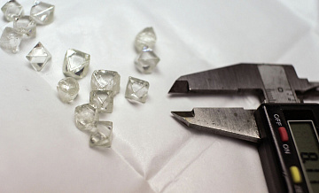 Эксперт оценил риски спада цен на алмазы в мире