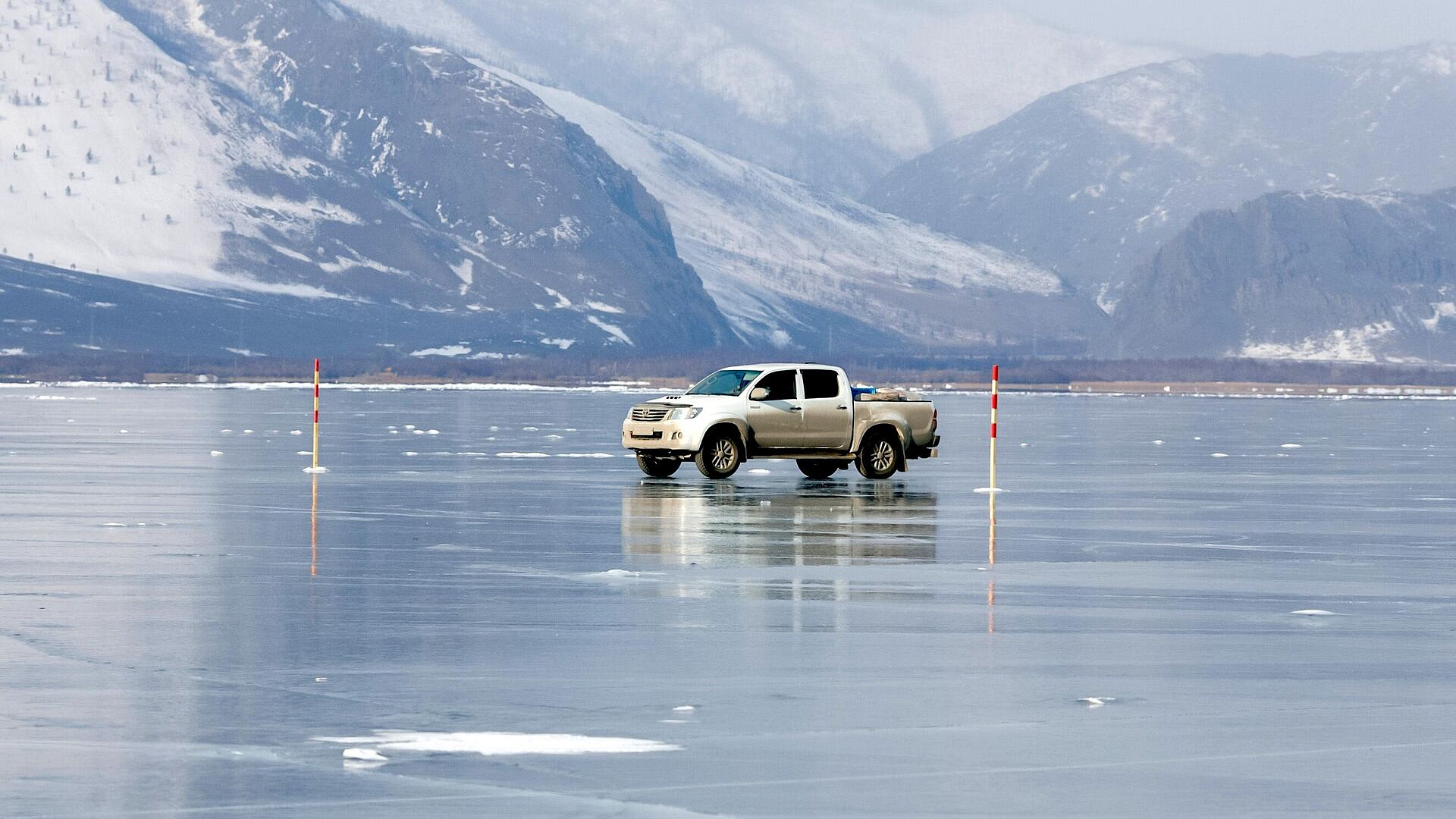 Туристов на Байкале призвали пользоваться маршрутами, согласованными МЧС