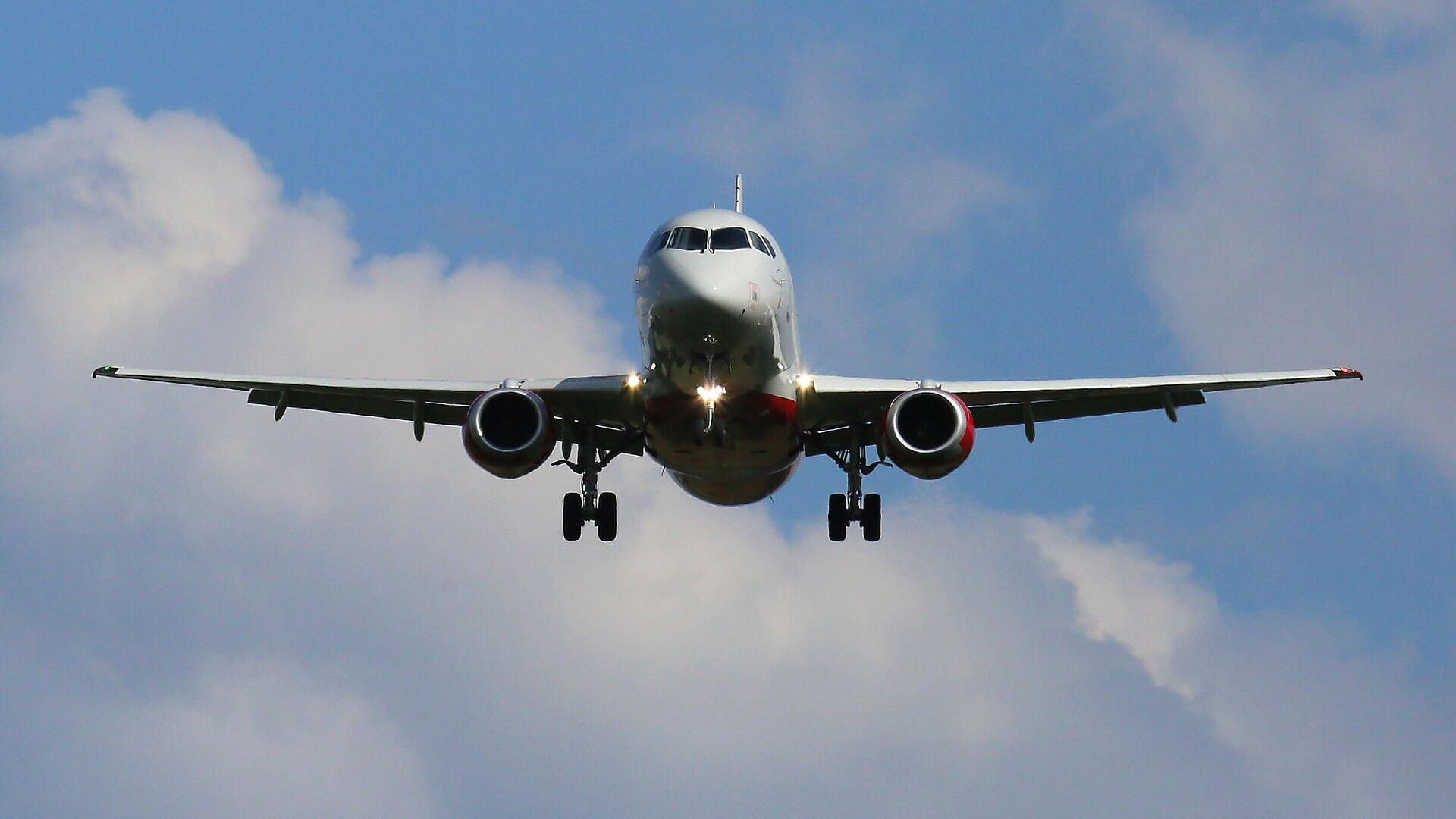 � ��� ������� � ������������ ������� SSJ-100