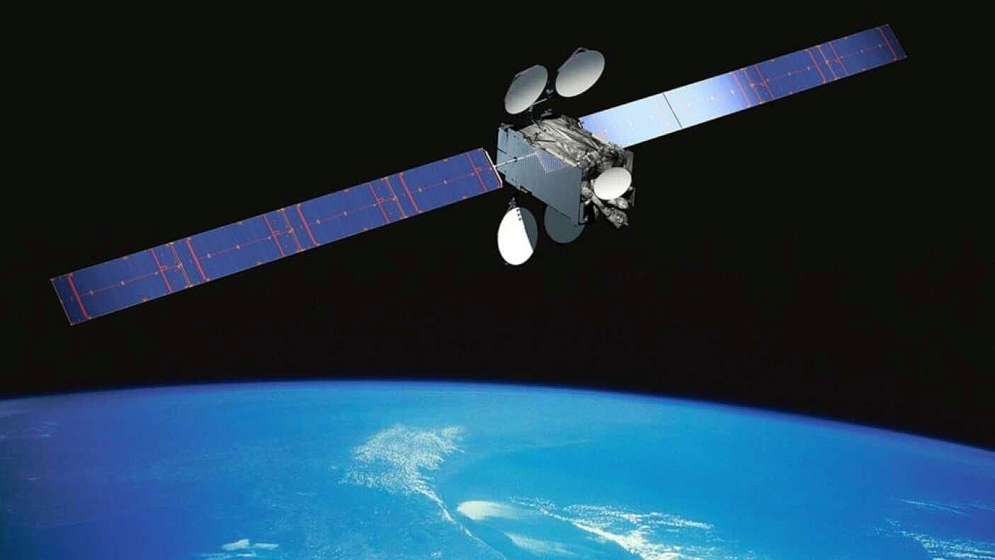    ,    Intelsat-33e