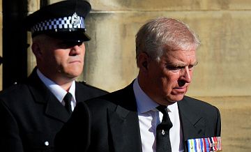 Принц Эндрю стал первым за 500 лет арестованным членом королевской семьи