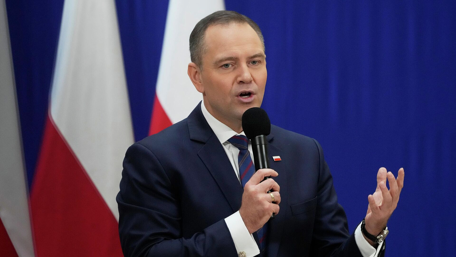 Президент Польши предложил Германии выплачивать репарации оружием