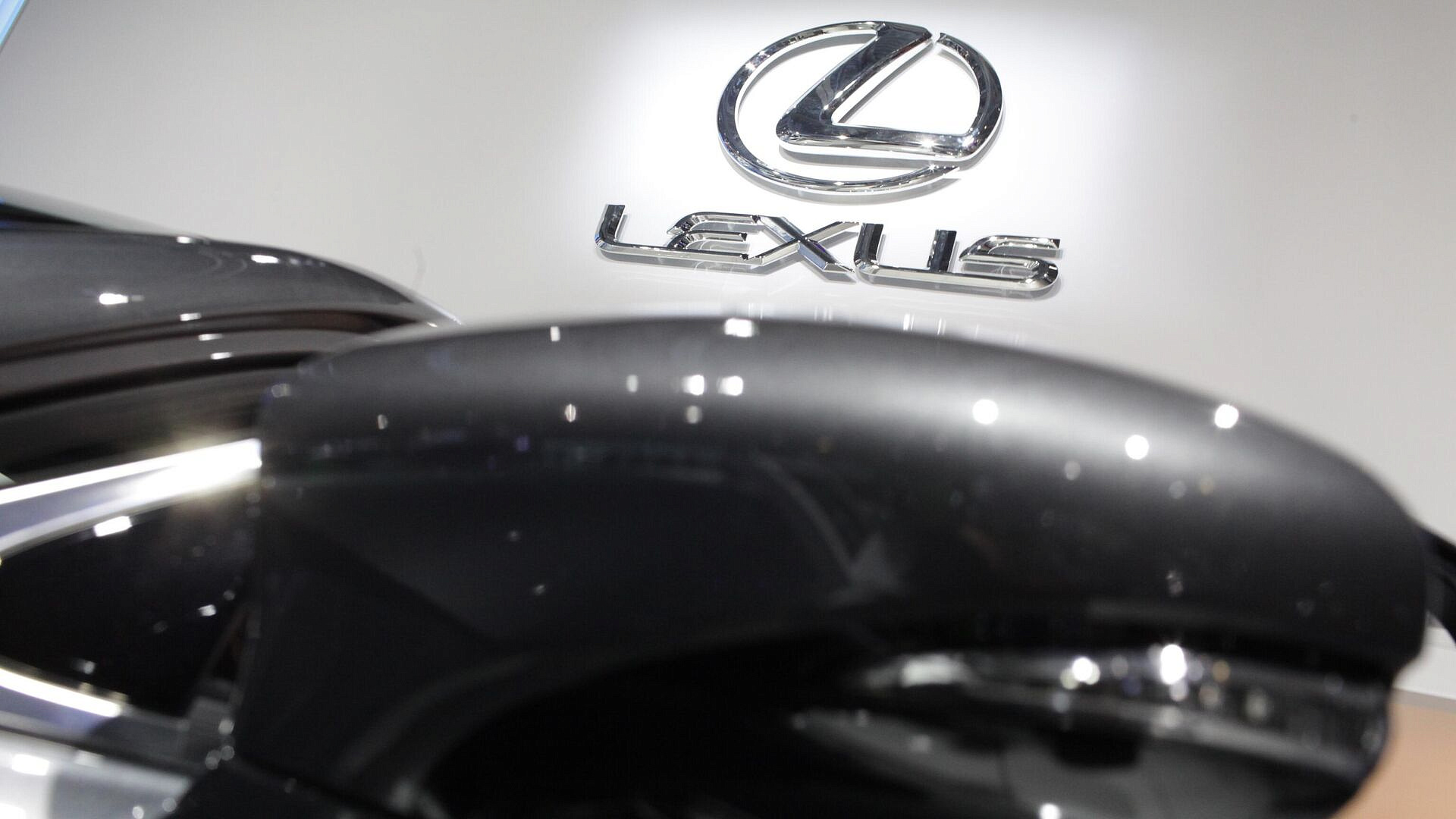 Toyota ���������������� � ������ �������� ���� Lexus