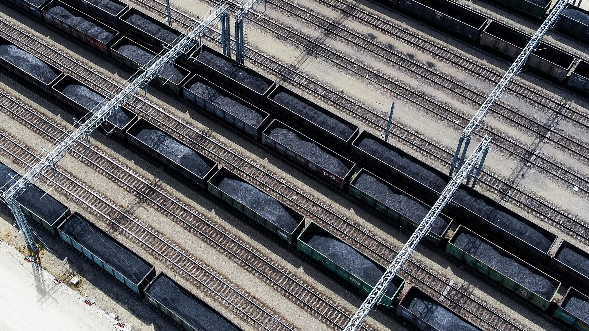 РЖД пожаловалась на массовые отказы угольщиков от перевозок