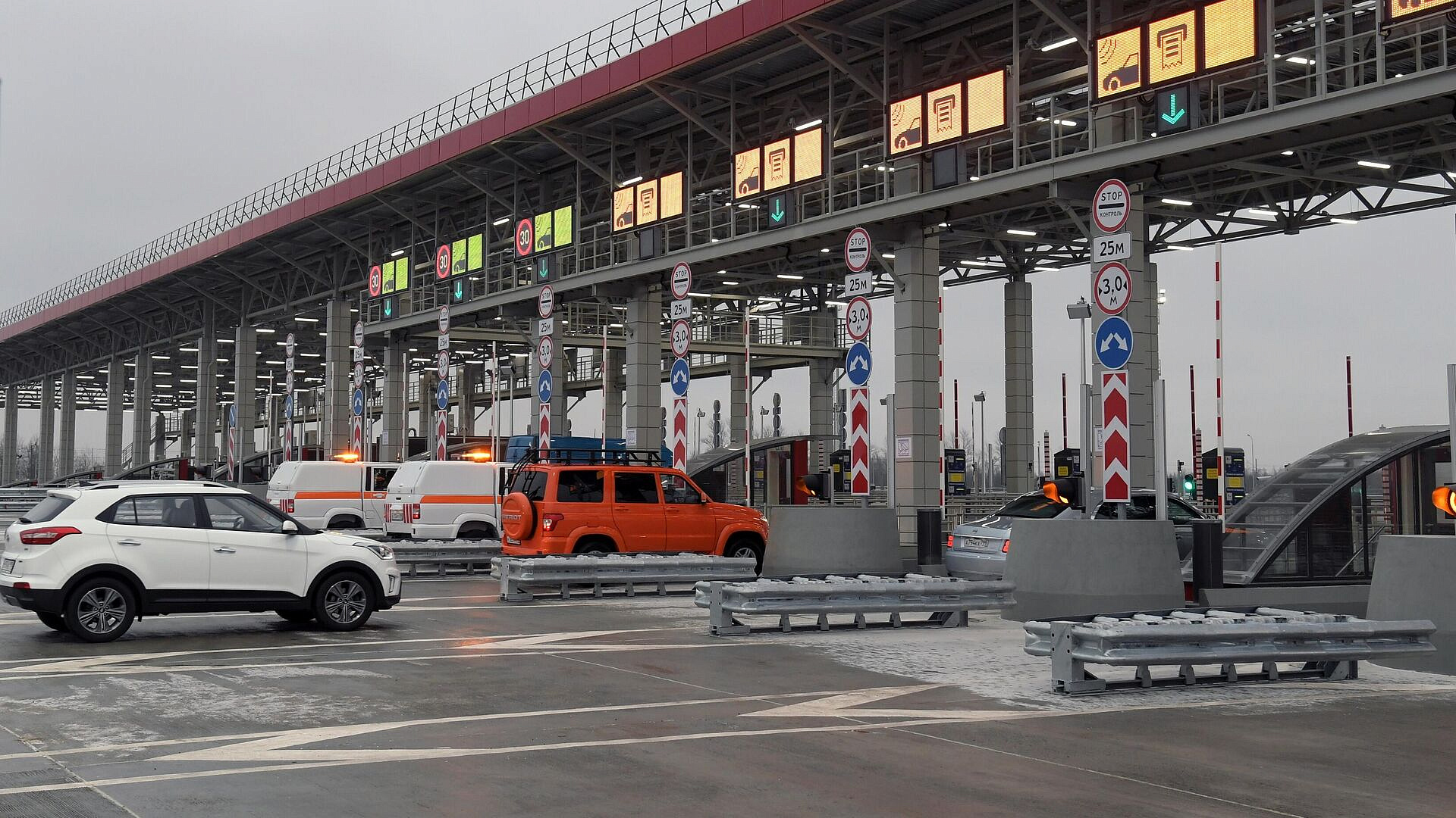 "Автодор" проведет плановую индексацию тарифов на проезд по платным трассам