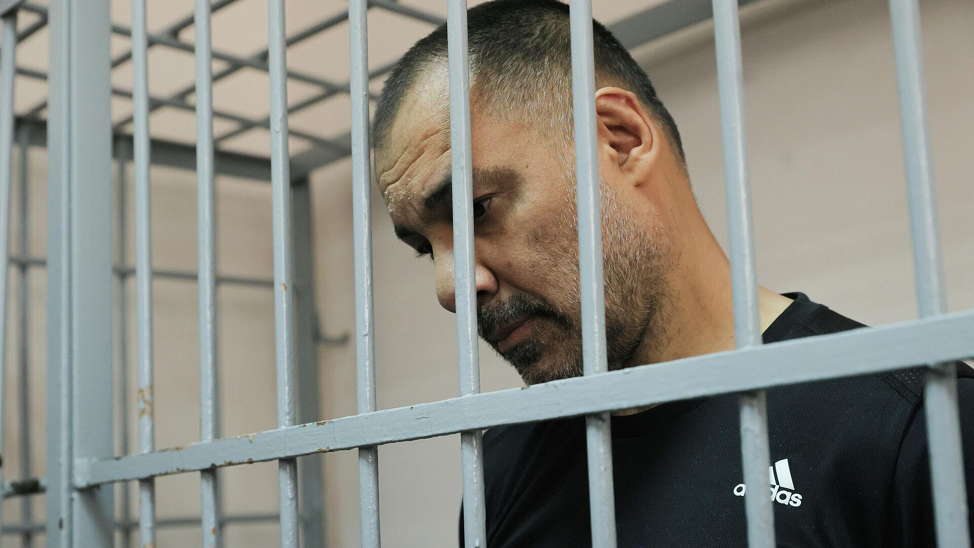 Суд оставил под стражей третьего фигуранта дела об ОПГ в Екатеринбурге