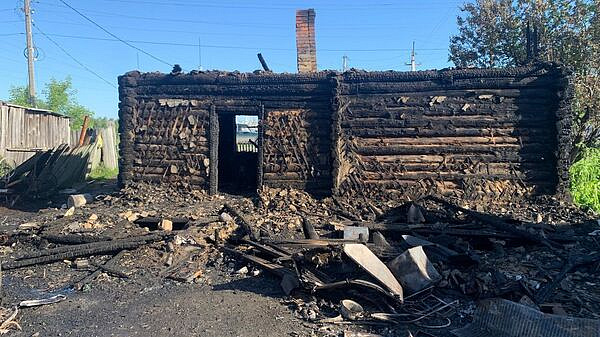 В Новосибирской области четыре человека погибли при пожаре в частном доме