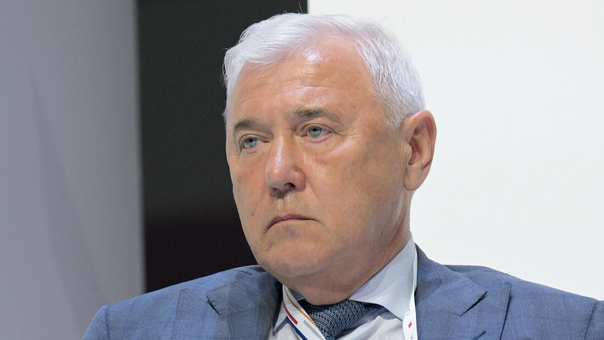 В Госдуме призвали включить все российские банки в "белые списки" Минцифры