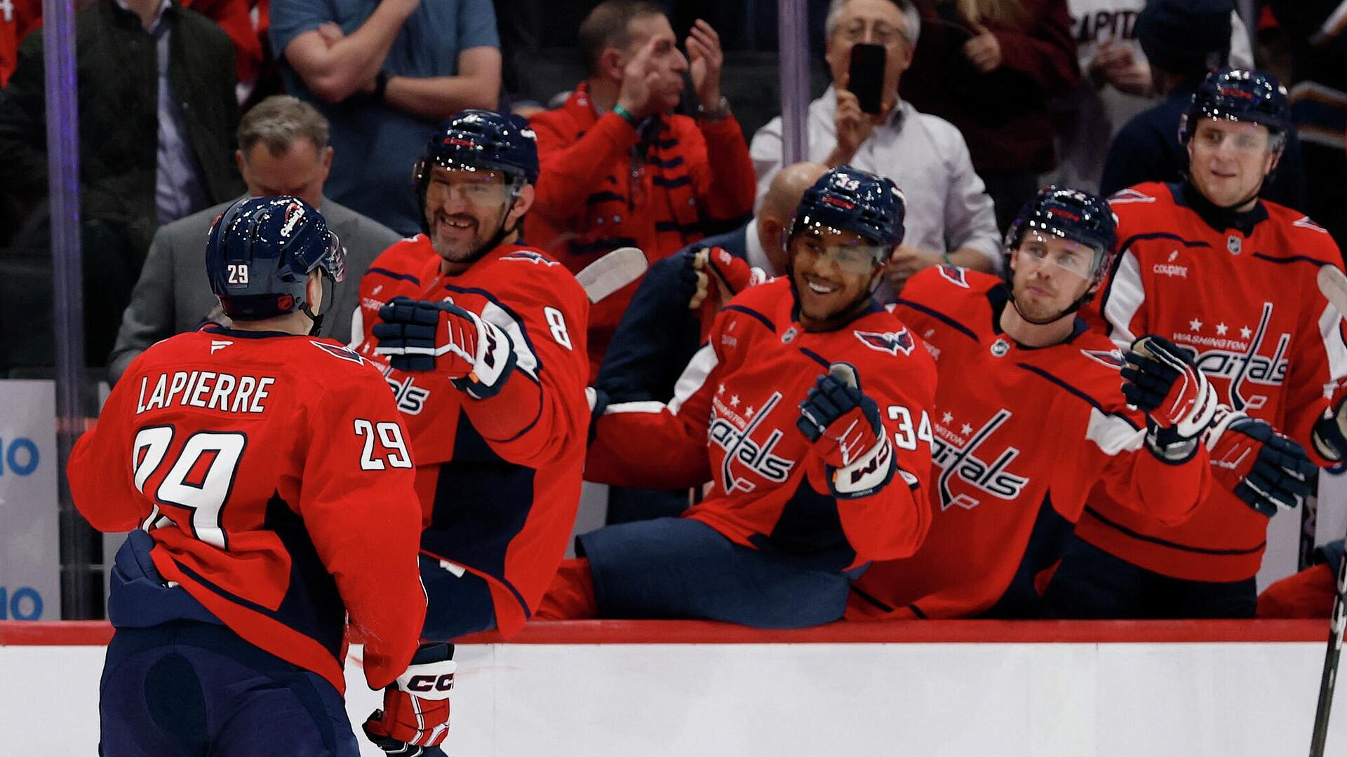 "Вашингтон" прервал серию поражений в НХЛ, Овечкин очков не набрал