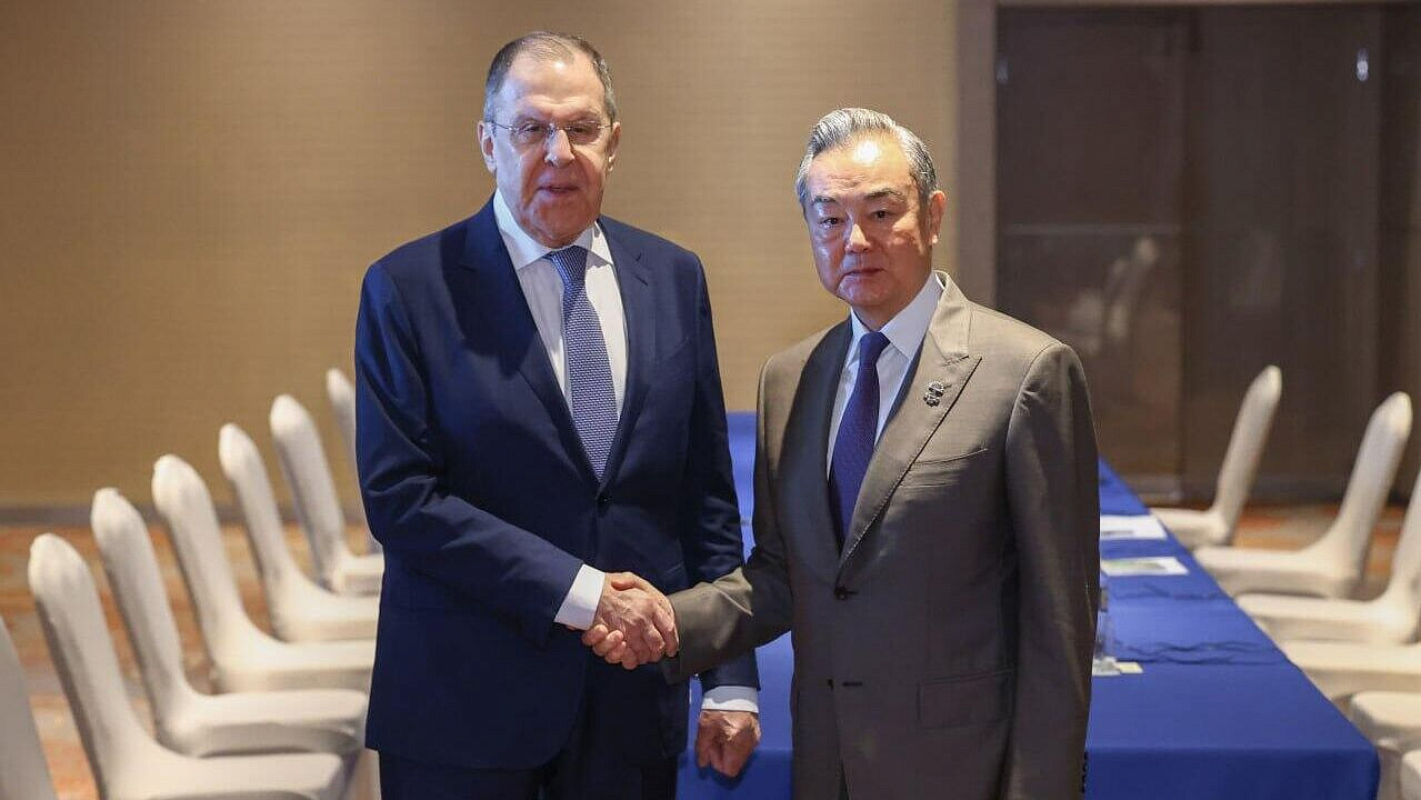 Ван И рассказал о координации с Россией позиций на международной арене