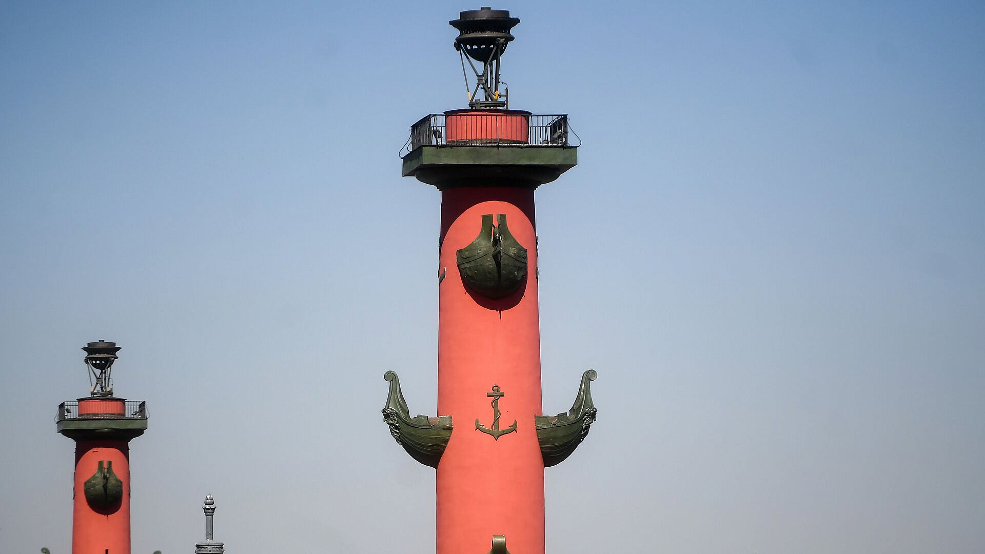 История Ростральных колонн Санкт-Петербурга