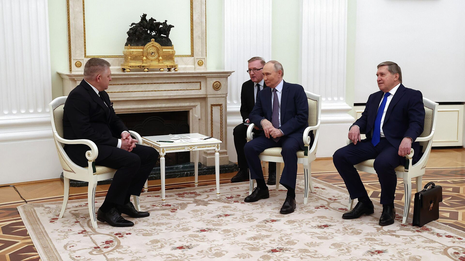 ��������� �������� �������� ���� ���������� � ����������� � �������