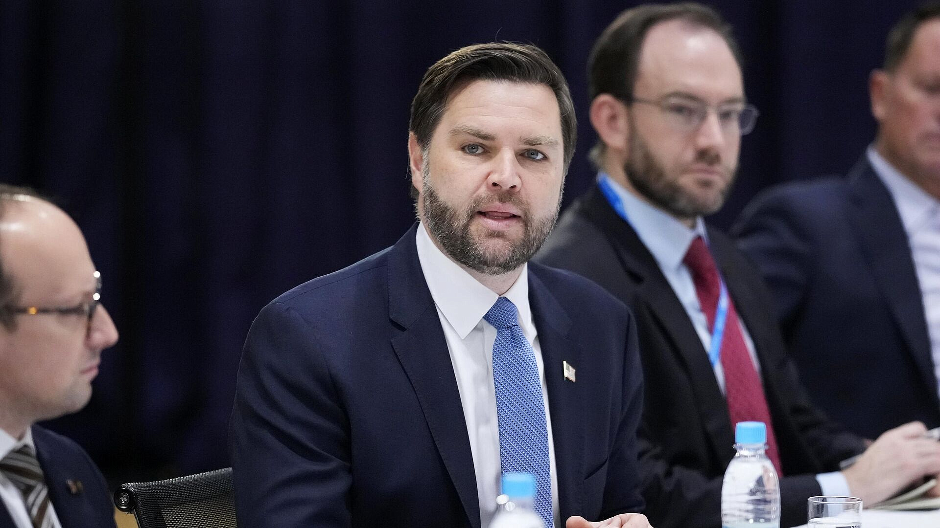 � ������� �������� ����� �� ������������� � ������� � ������� ����