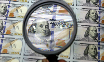 Россиянам рассказали, когда доллар подорожает до 90 рублей