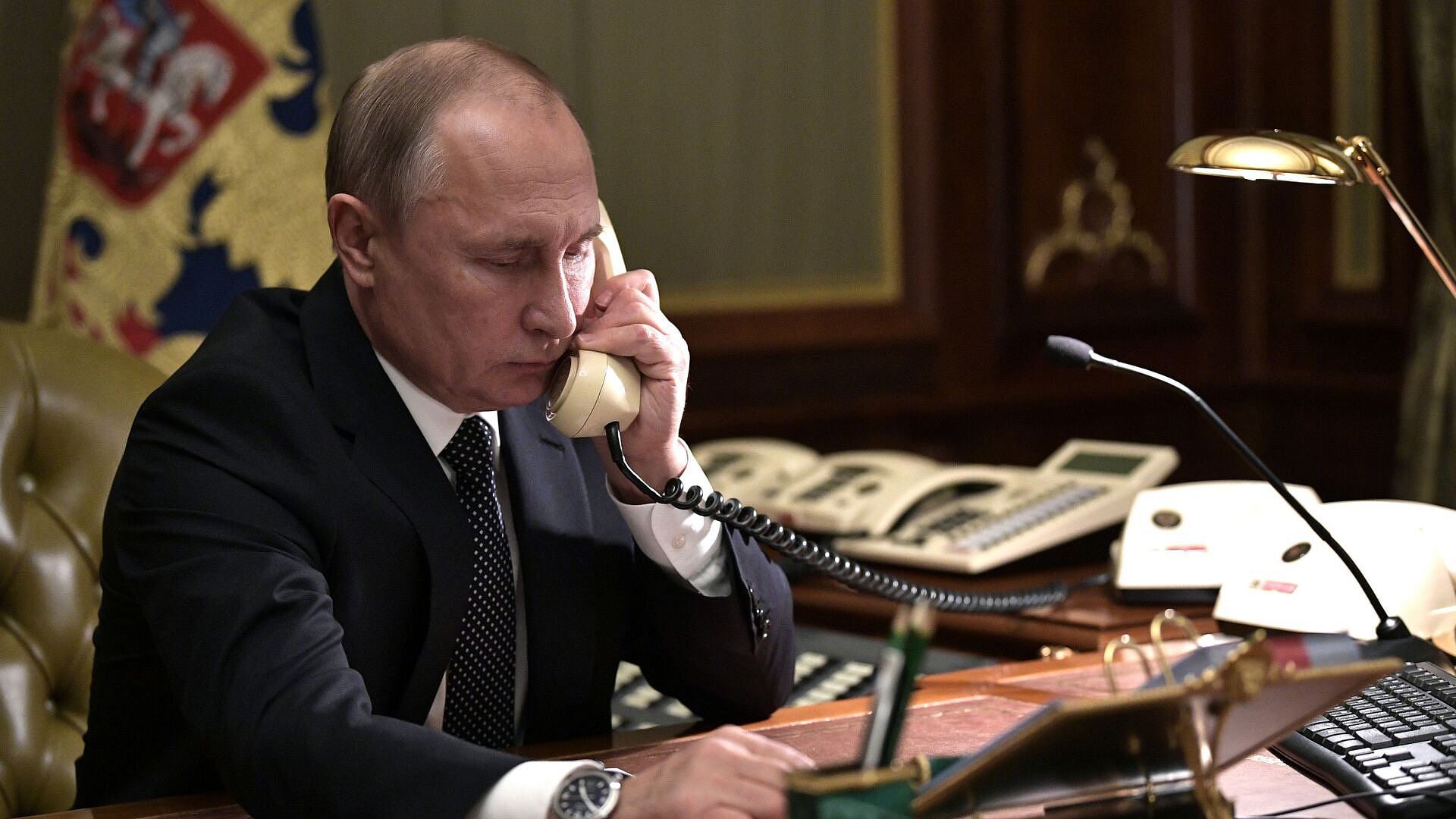 В Кремле назвали телефонный разговор Путина с Си Цзиньпином обстоятельным