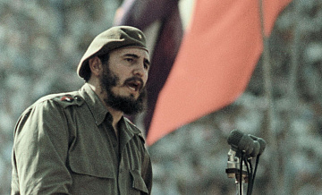 Фидель Кастро всегда был преданным другом России, заявили в Госдуме