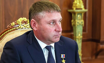 Жога поздравил Шуваева с назначением врио главы Белгородской области