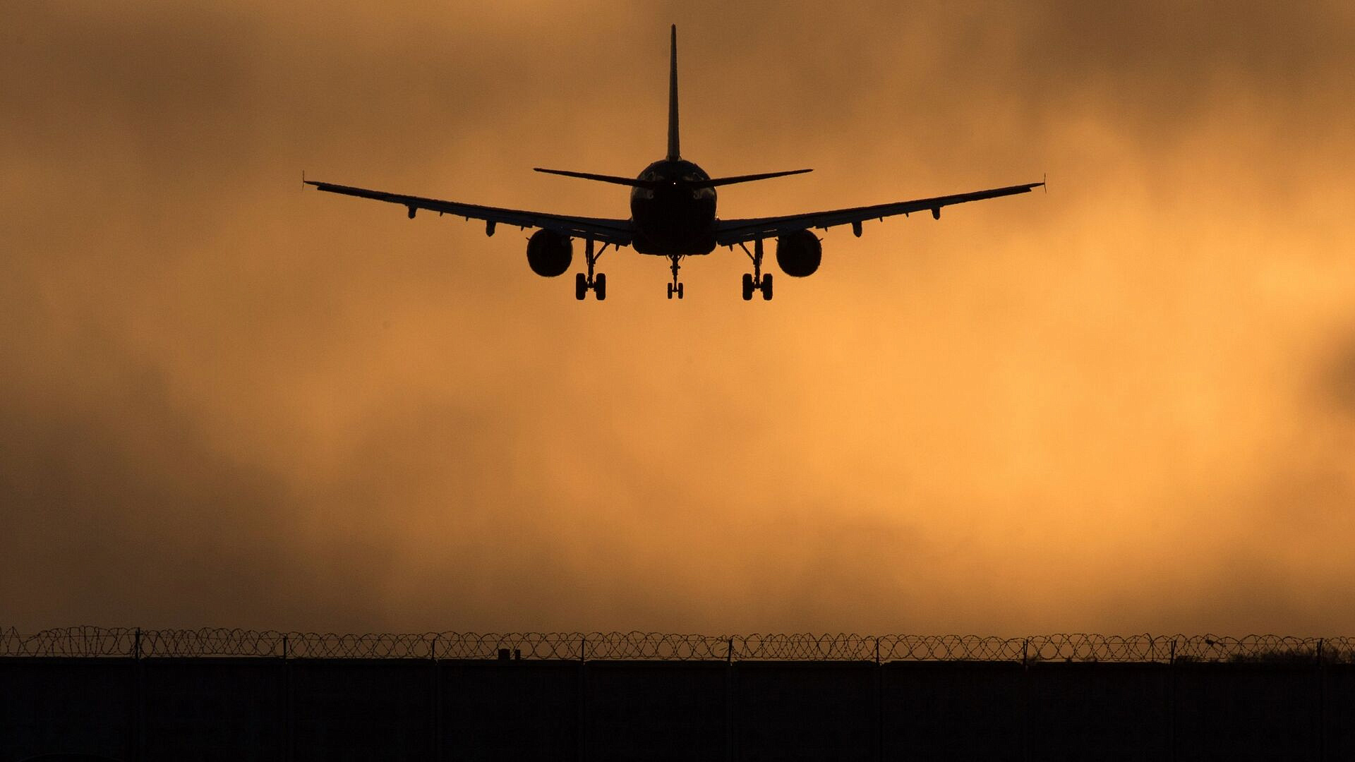 В аэропортах Оренбурга, Перми и Уфы ввели ограничения