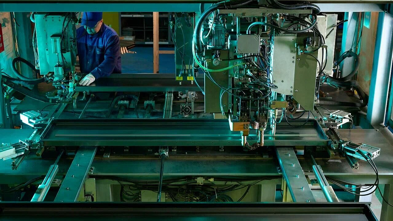 Гарбузов: сервис КМЗ за год обслужил более 3,2 тыс единиц оборудования