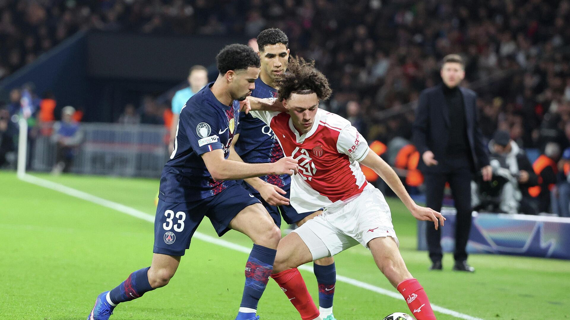 "ПСЖ" Сафонова намучался с "Монако" в ЛЧ. Но все равно спасся от позора