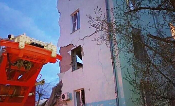 В Сызрани общественные здания получили повреждения при атаке дронов