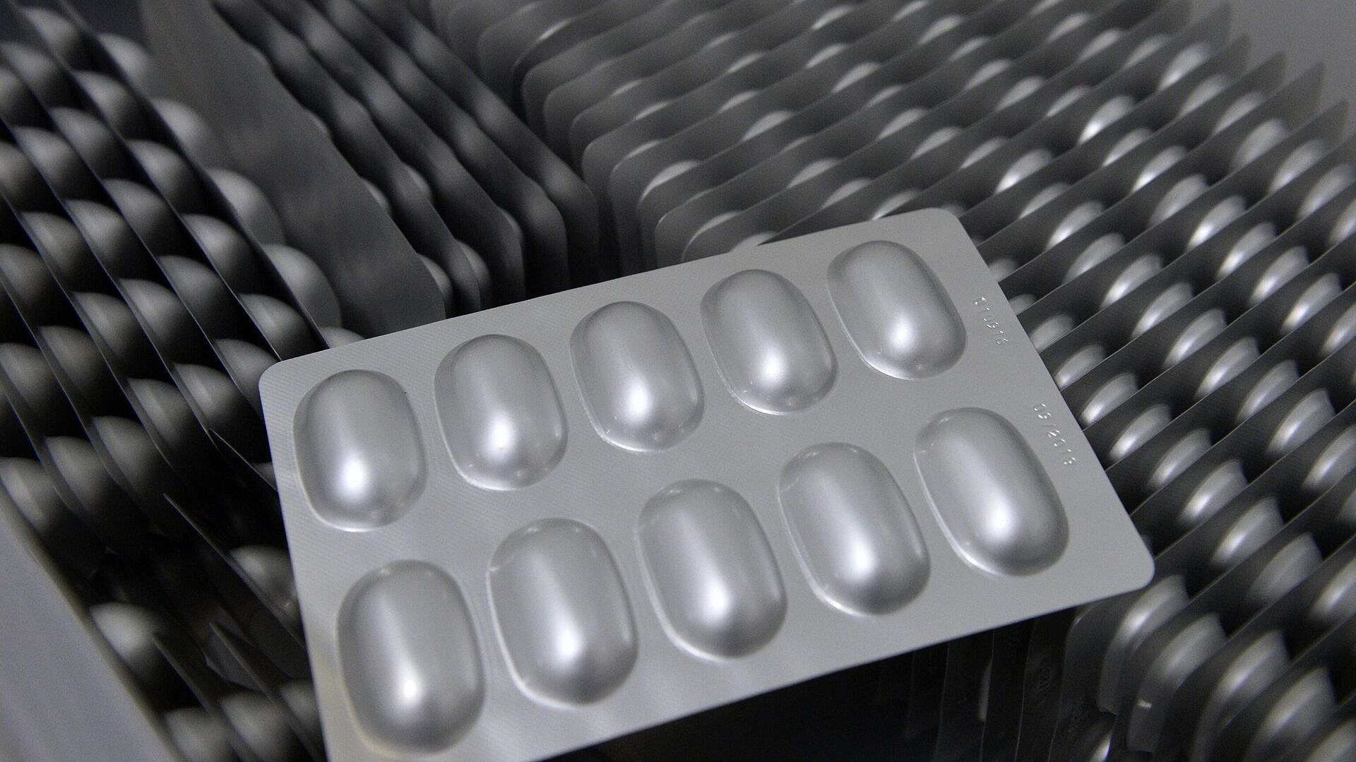 Правительство утвердило план развития фармацевтической промышленности