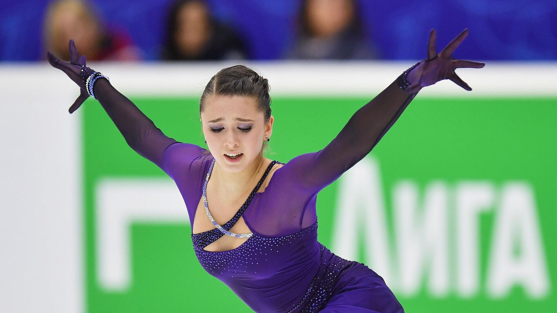 Валиева исполнила тройной аксель перед выступлением на Кубке Первого канала