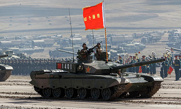 Китай в 2025 году увеличит военный бюджет на 7,2%