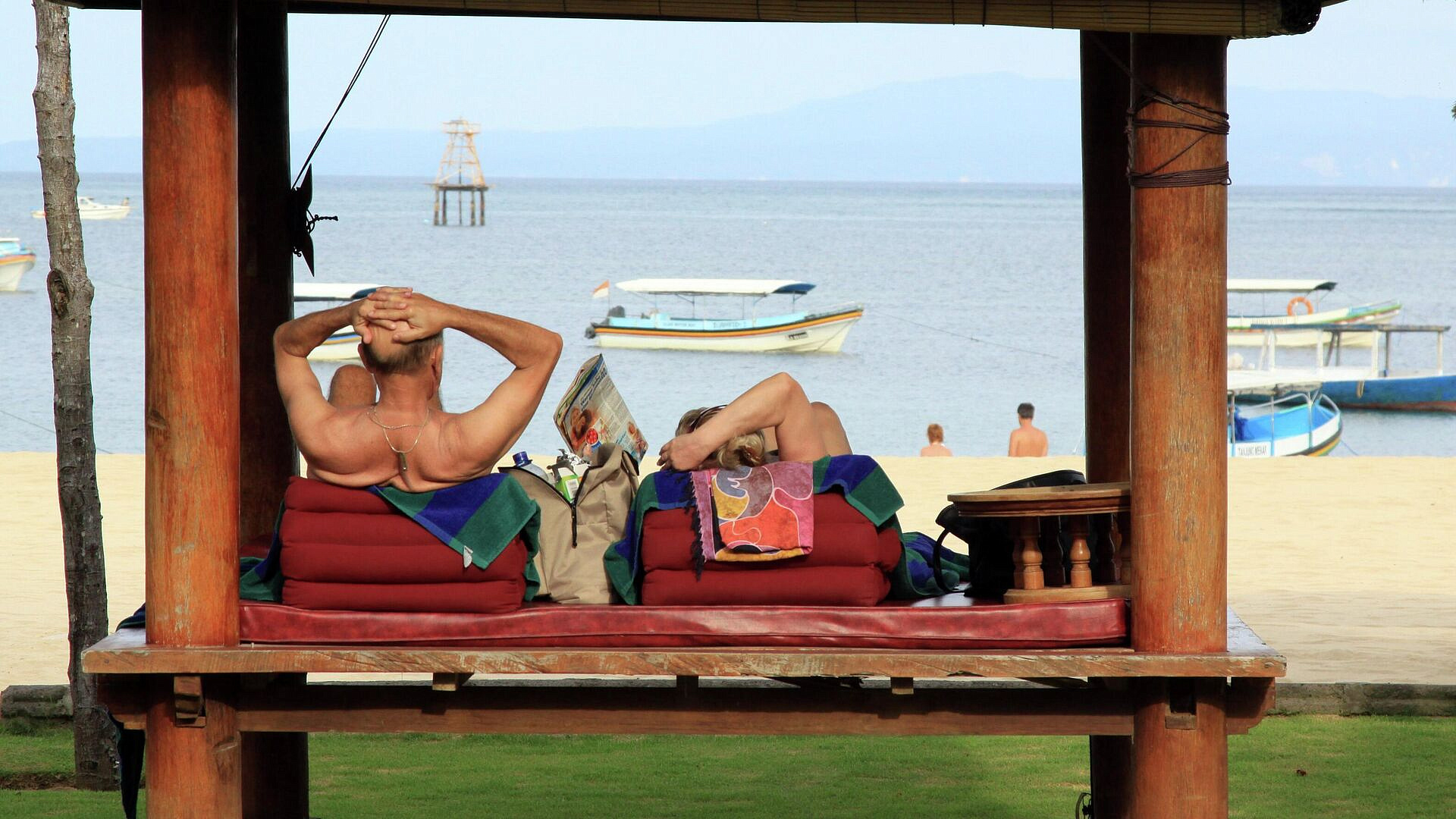 Губернатор Бали призвал туристов бережно относиться к острову