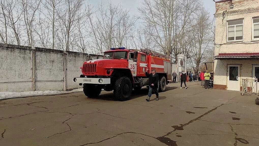 В Тамбовской области потушили открытый огонь на суконной фабрике