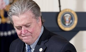 В "Лиге" заявили, что не имеют отношения к переписке Бэннона и Эпштейна