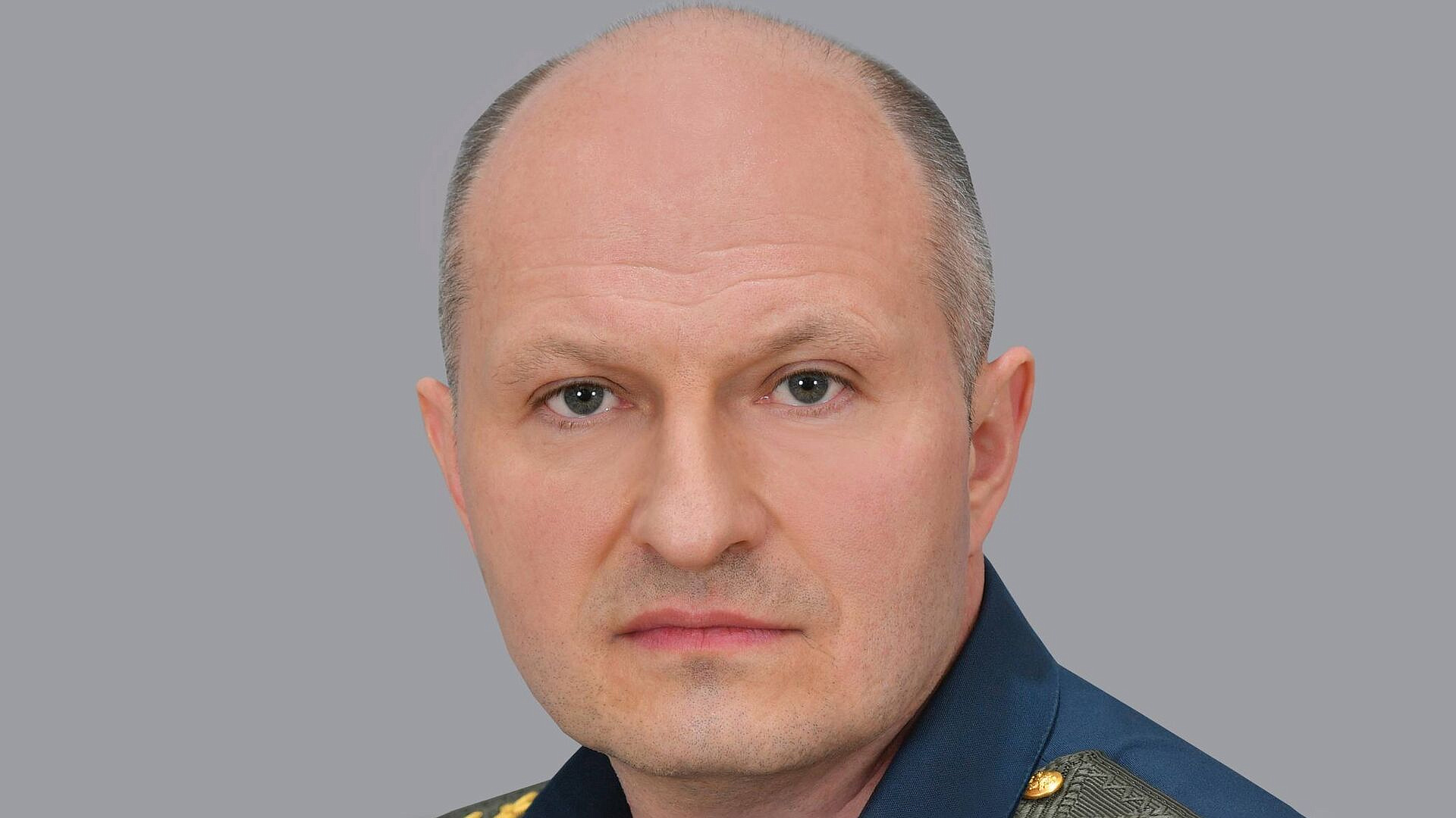 Глава МЧС прибыл в Саратов, где в жилом доме взорвался газ