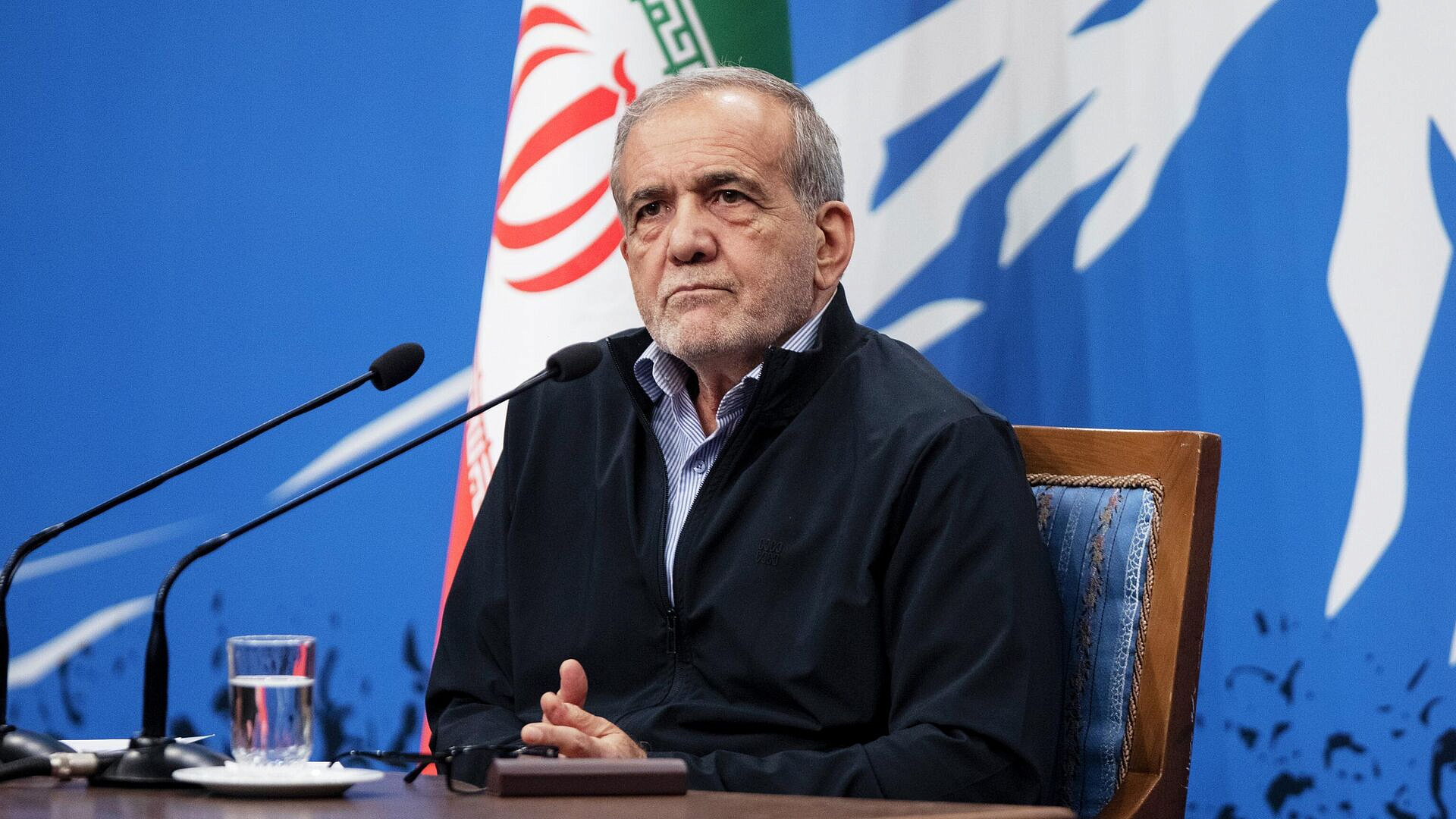 Вице-президент Ирана подтвердил, что глава государства жив