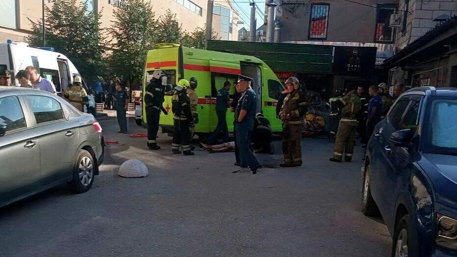 Пожарные и медики приехали на место взрыва в Рязани спустя несколько минут
